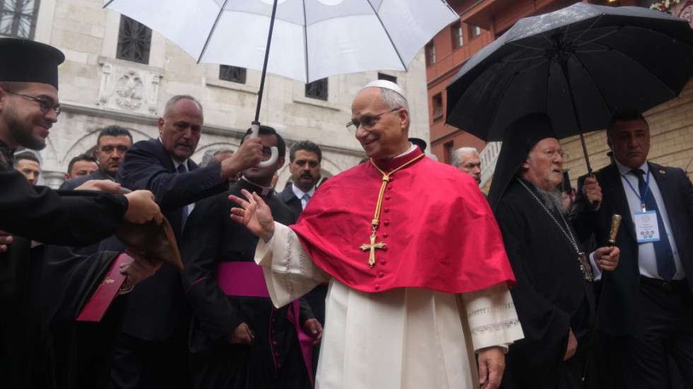Papa u poseti Turskoj: "Pozivam vernike da razmišljaju o odnosima sa pripadnicima različitih religija"