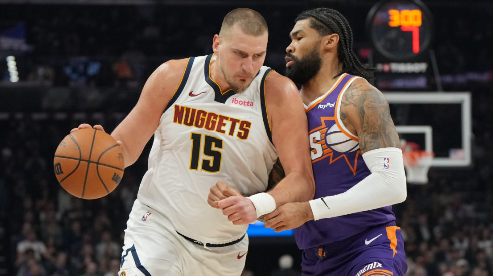 Košarkaši Denvera pobedili Finiks, Jokiću nedostajao skok za tripl-dabl