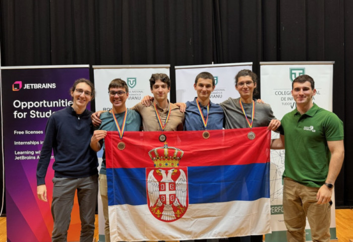 (FOTO) Ekipa iz Srbije osvojila četiri medalje na Informatičkoj olimpijadi u Bukureštu