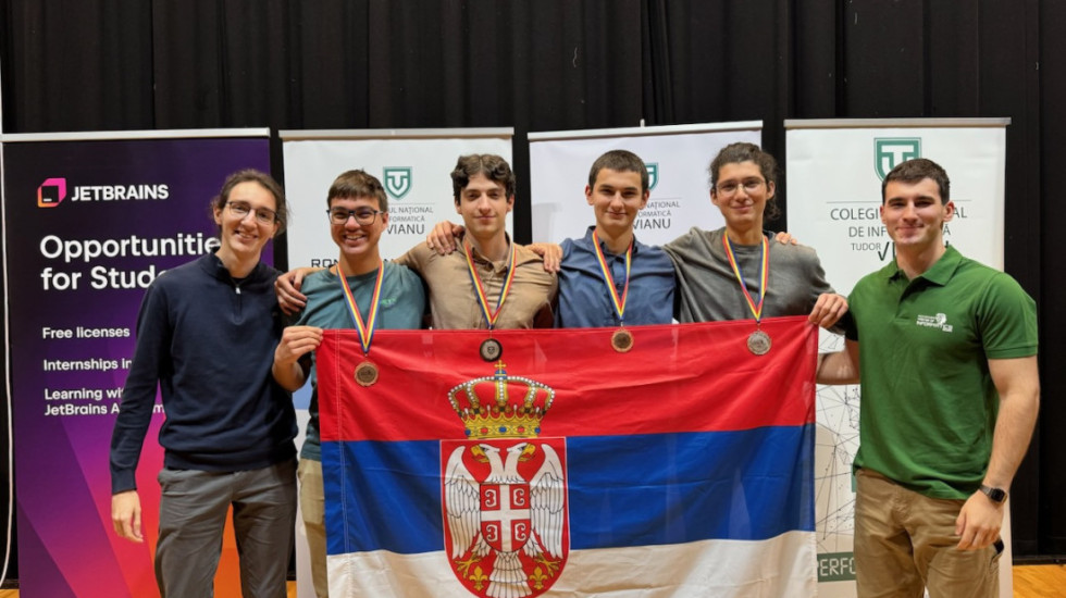 (FOTO) Ekipa iz Srbije osvojila četiri medalje na Informatičkoj olimpijadi u Bukureštu
