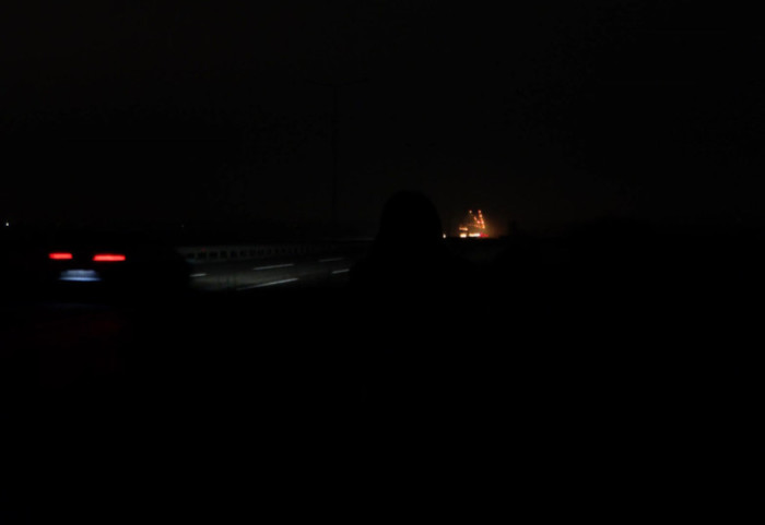 Ekipa Newsmax Balkans na neosvetljenom Pupinovom mostu: Mrkli mrak i saobraćajne nezgode - decenijski problem