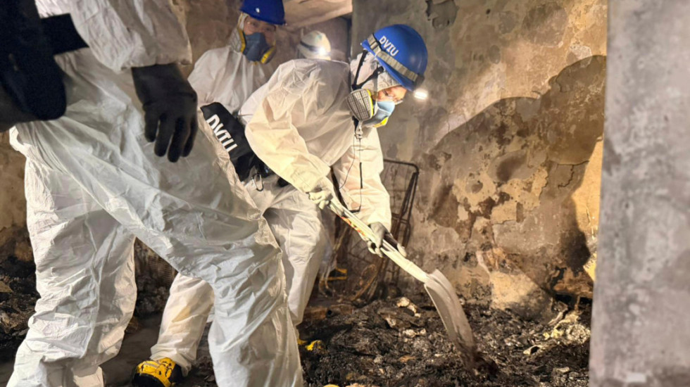 "Hteli da zarade na životima ljudi": Istraga požara u Hongkongu otkrila građevinske neispravnosti, uhapšeno 11 osoba