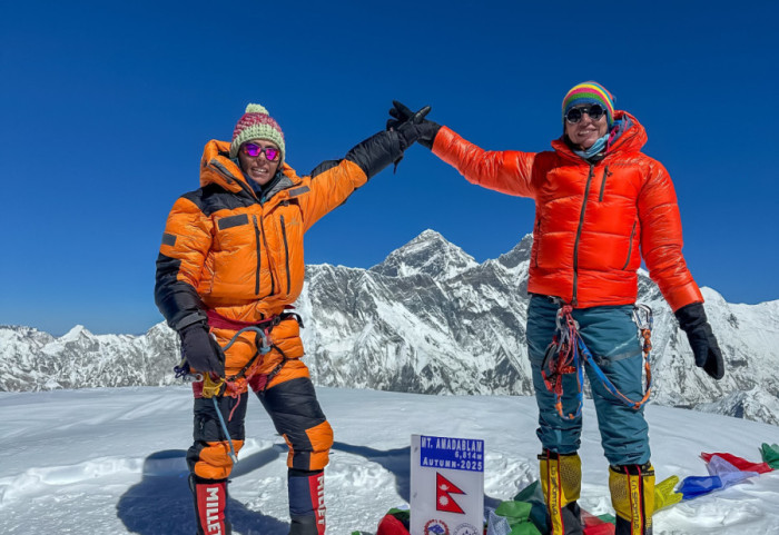 (FOTO) Trag u istoriji i ostvarene želje: Dve Marije zajedno se popele na himalajski vrh Ama Dablam, visok 6.812 metara