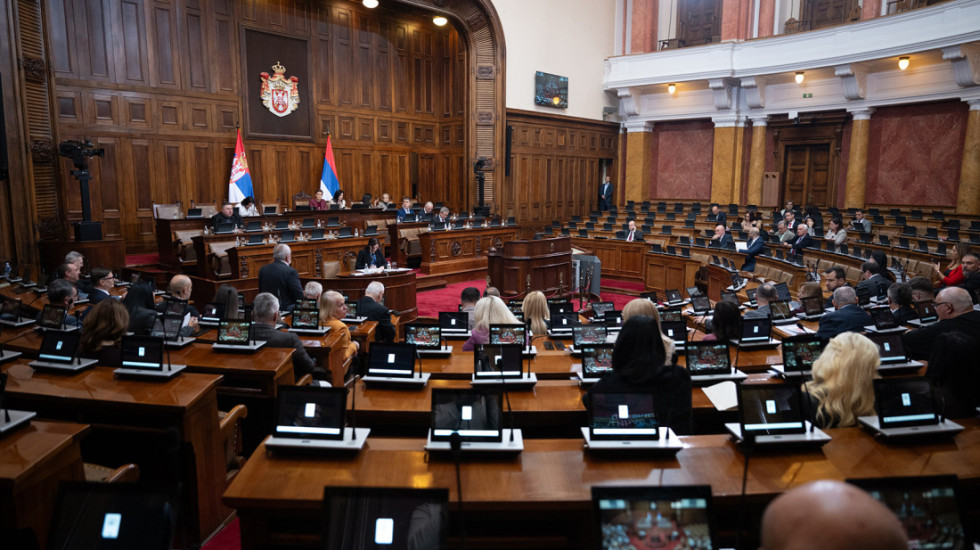 Četiri člana Saveta REM najavili ostavke ako Skupšina ne izvrši izbor između dva kandidata saveta nacionalnih manjina