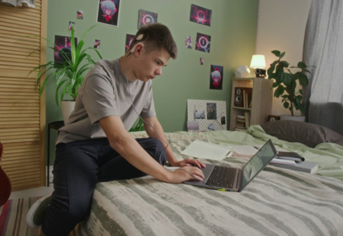 "Poslodavci ne znaju da komuniciraju s njima, ni kako da edukuju zaposlene": Zašto gluve osobe teško dolaze do posla?