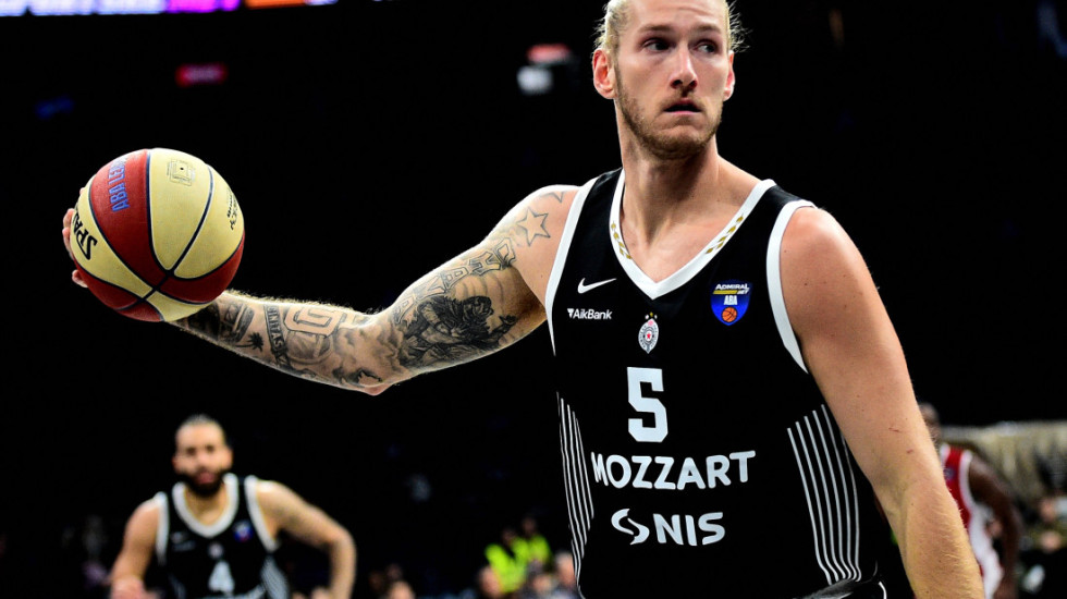 Partizan poražen od Makabija na debiju Penjaroje u Beogradu