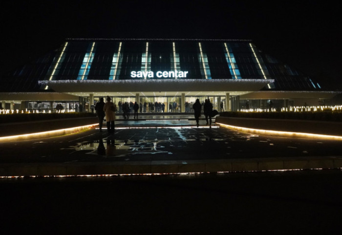 (FOTO) Mnogo smeha i emocija: Film "Povratak Žikine dinastije“ premijerno prikazan u Beogradu