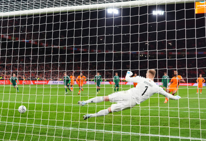 Andrea Bočeli, Robi Vilijams i Nikol Šerzinger nastupaju na žrebu za Svetsko prvenstvo u SAD