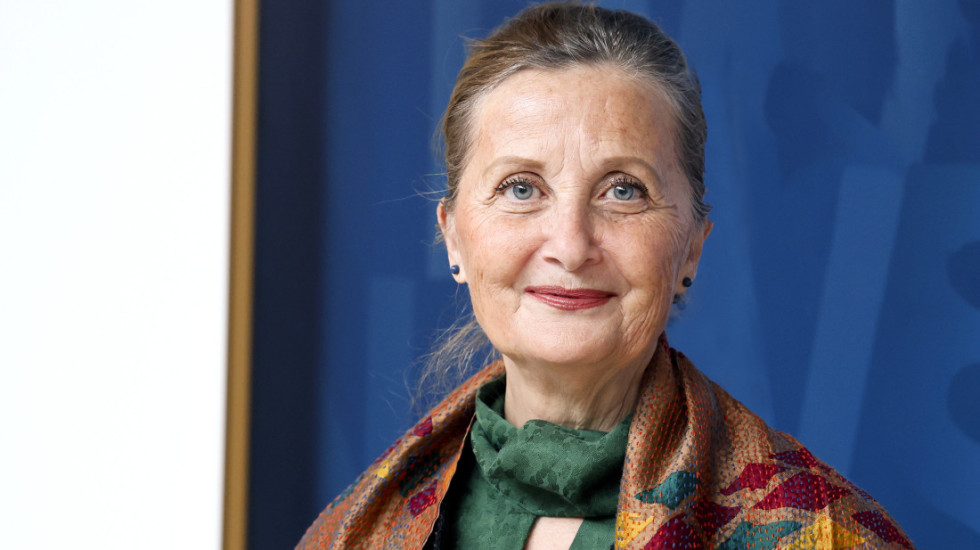 Književnica Gordana Vlajić gošća emisije "Sinteza" u 21 sat