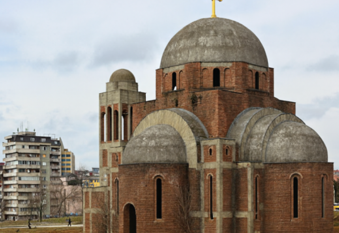 Eparhija raško-prizrenska osudila poziv albanskog advokata na rušenje Hrama Hrista Spasa u Prištini