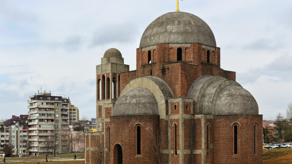 Eparhija raško-prizrenska osudila poziv albanskog advokata na rušenje Hrama Hrista Spasa u Prištini