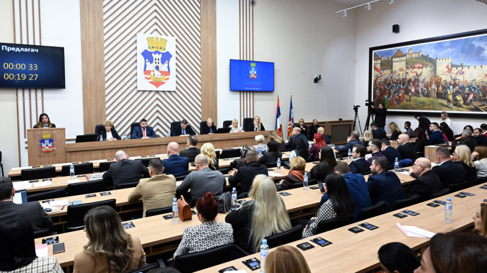 Počela sednica Skupštine grada sa zakašnjenjem, SNS obezbedila kvorum