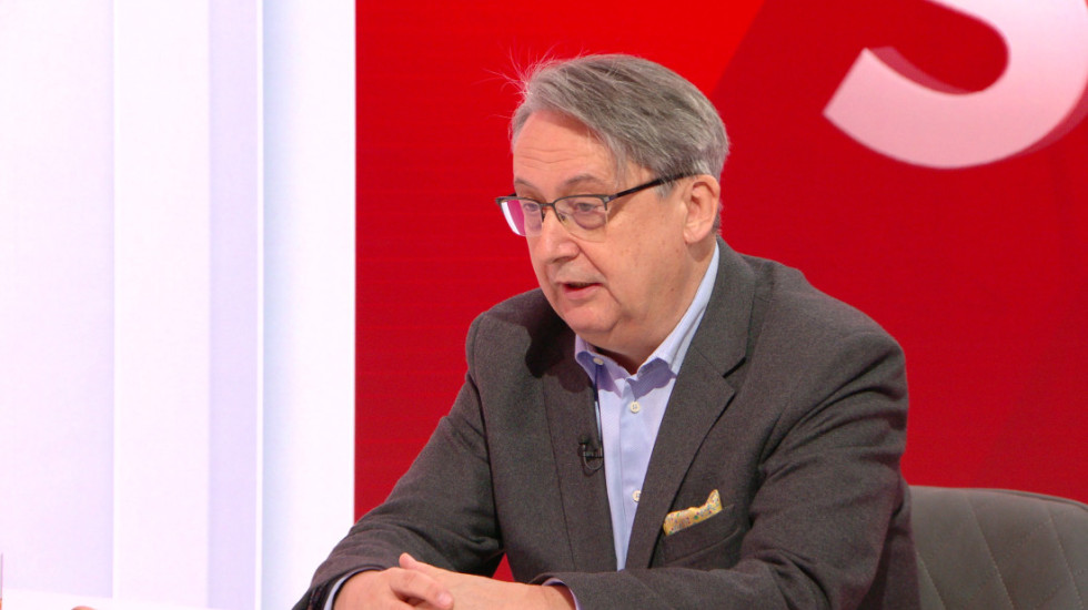 Ekonomista u Sintezi: Situacija sa NIS pokazatelj društvene krize, promene u politici prvo osete firme