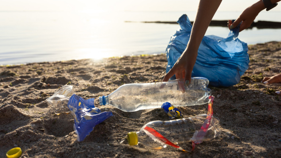 Jadran zatrpan plastikom: Hrvatski ribari nemaju gde da odlože velike količine otpada