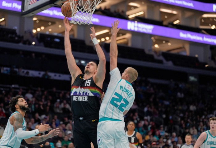 Novi rekord Jokića, pretekao Džordana: Pobeda Denvera nad Šarlotom