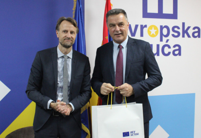 Fon Bekerat svečano otvorio Evropsku kuću u Novom Pazaru