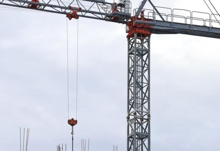 Obrušio se kran na gradilištu kod Brankovog mosta: Jedna osoba poginula, dve povređene