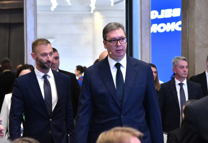 Počela radna večera Vučića, Fon der Lajen i Košte u Briselu