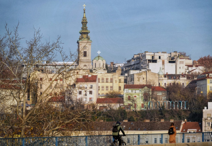 Razvedravanje od sredine dana, u pojedinim delovima niska oblačnost: Temperatura ponegde do 13 stepeni