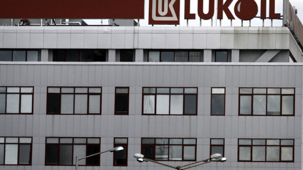 SAD dala licencu za sklapanje ugovora o prodaji imovine Lukoila u inostranstvu