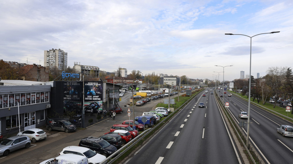 AMSS: Teretnjaci na Batrovcima čekaju 15 sati, na prelazu Šid šest, na Bezdanu i Sremskoj Rači po pet časova