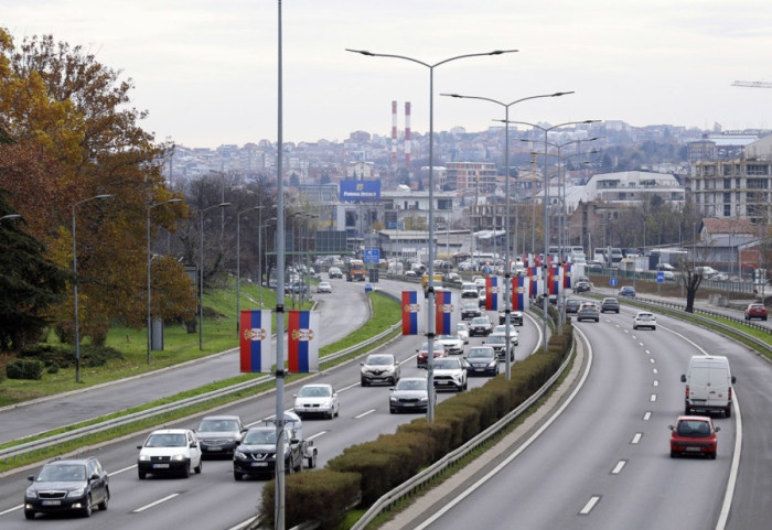 AMSS: Teretnjaci na izlazu iz Srbije čekaju i do 12 sati, oprezno vozite zbog magle