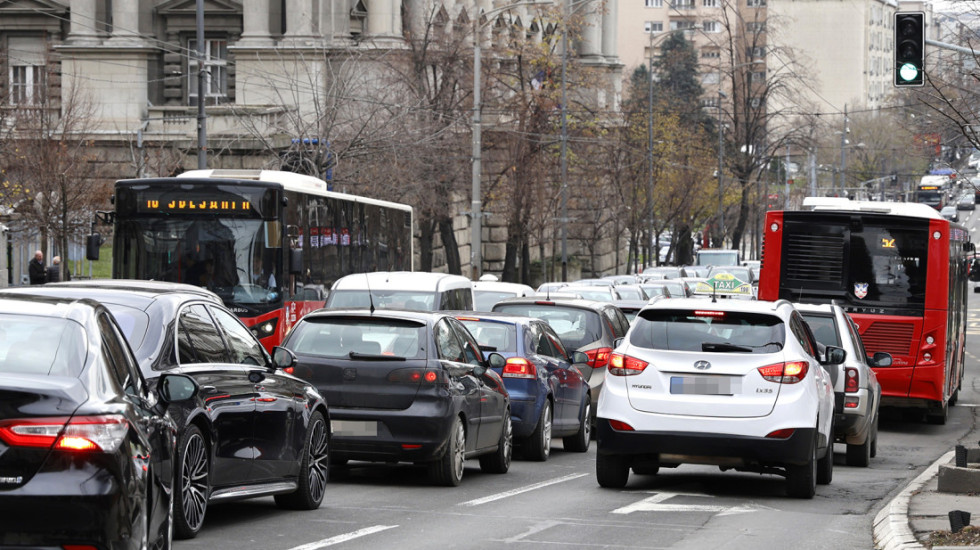 Izmene linije prevoza u delu Bulevara despota Stefana do ponedeljka