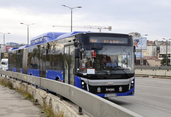 Putovanje javnim prevozom u Beogradu skoro duplo duže od vožnje kolima: "Linija 95 najopterećenija"