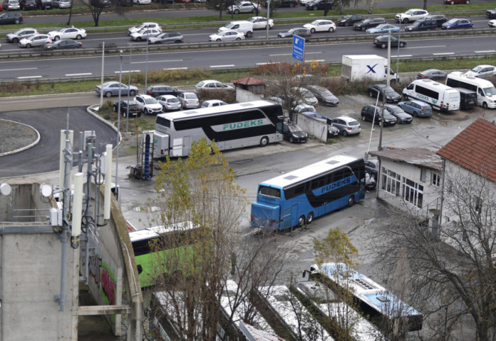 AMSS: Nema zadržavanja na graničnim prelazima, pažljivo vozite zbog moguće poledice