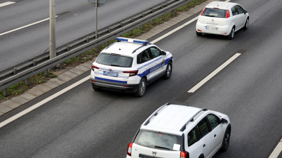 MUP: Troje uhapšeno, osumnjičeni da su provalili u kuću na Novom Beogradu i povredili vlasnike