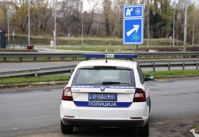 Nezgoda u Nišu: Automobil udario dečaka (4) dok je prelazio ulicu