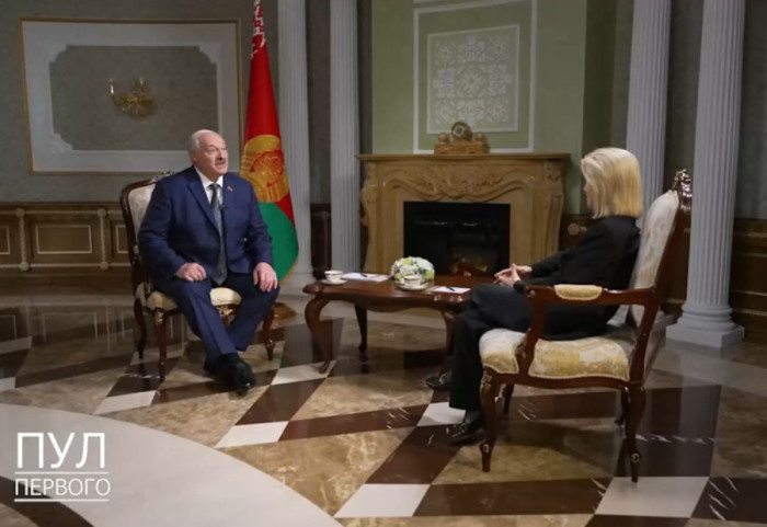 Lukašenko dao intervju američkom Newsmaxu: "Ne postavljajte mi ružna pitanja o Trampu, Putinu i Siju"