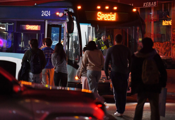 Policija obnovila poternicu za napadačem na Univerzitetu Braun, nakon što je oslobodila jednog osumnjičenog