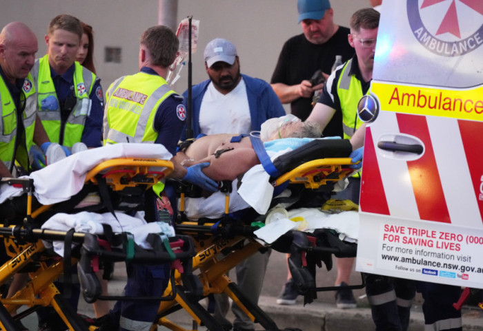 Pucnjava na plaži Bondi u Sidneju, najmanje 10 žrtava: Premijer Albaneze potvrdio "šokantne i uznemirujuće scene"