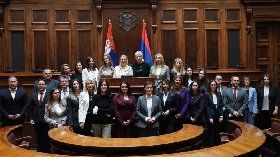 U Skupštini Srbije 27 novoizabranih sudija prekršajnih sudova položilo zakletvu