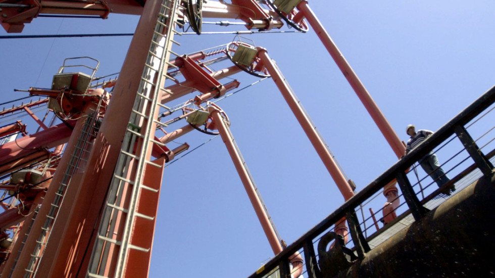 Rat na Bliskom istoku podigao cenu nafte, skočila i cene gasa u Evropi