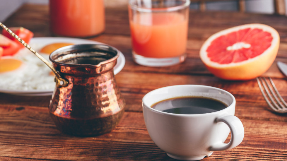 Koliko dugo se kofein zadržava u vašem organizmu nakon šolje kafe