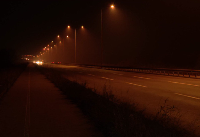 Drugačija slika Pupinovog mosta posle izveštavanja Newsmax Balkans: Mrak zamenila rasveta, ali samo delimično