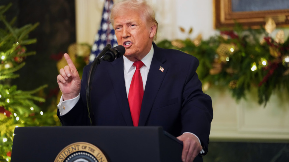 Tramp suspendovao program lutrije za zelene karte zbog ubistva na Univerzitetu Braun