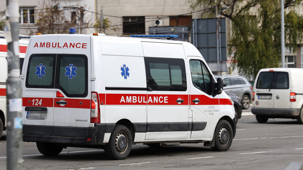 Muškarac izbo ženu u zgradi na Novom Beogradu i oteo joj torbicu, pokrenuta akcija "Vihor"