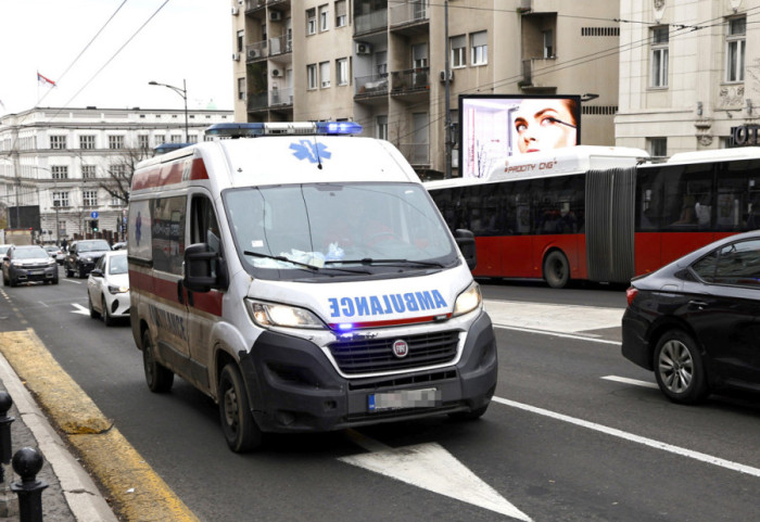 Hitna pomoć: Autobus na početnoj stanici na Banovom brdu prešao ženi preko noge