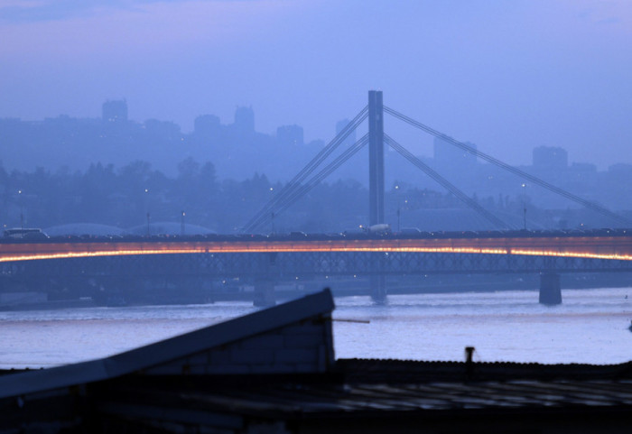 Magla i niska oblačnost, tokom dana moguća kiša: Temperatura do 10 stepeni