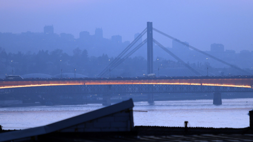 Magla i niska oblačnost, tokom dana moguća kiša: Temperatura do 10 stepeni