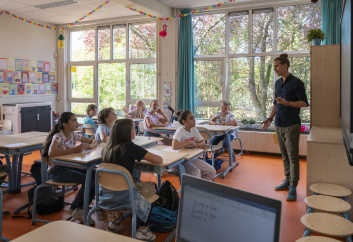 Novčana pomoć od 20.000 dinara za učenike škola u Beogradu, isplata u četiri rate