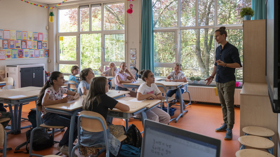 Novčana pomoć od 20.000 dinara za učenike škola u Beogradu, isplata u četiri rate