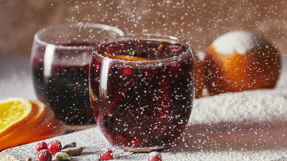 Kako da omiljene zimske napitke napravimo zdravijim i sa manje kalorija