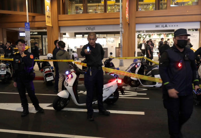 Muškarac napao nožem i dimnom bombom građane u Tajvanu: Tri osobe poginule, osumnjičeni stradao nakon pada sa zgrade