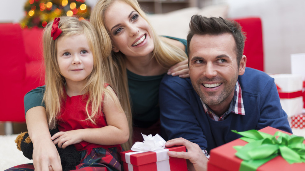 Danas se obeležavaju Detinjci: Praznik kada deca daruju roditelje