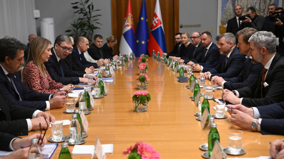 (FOTO/VIDEO) Predsednik Slovačke u dvodnevnoj poseti Srbiji: Počeo sastanak delegacija