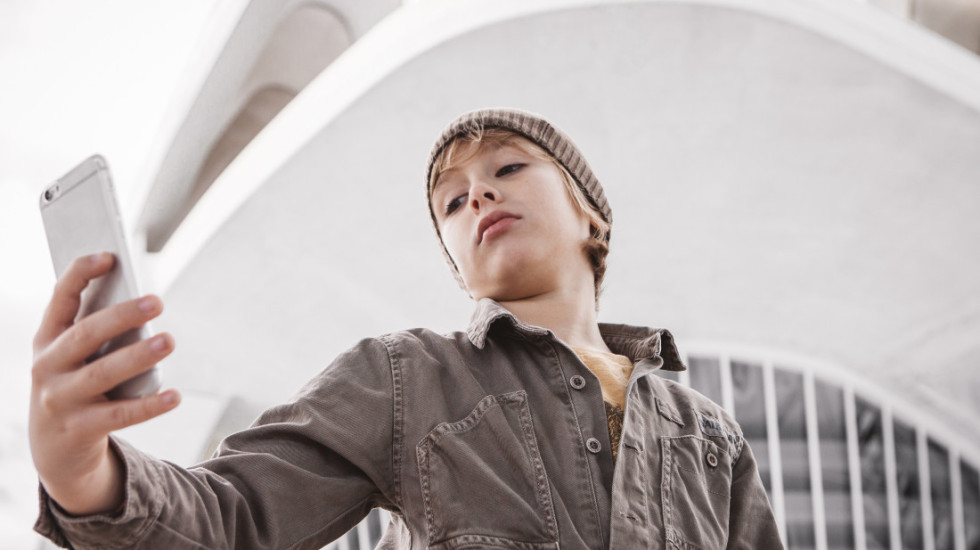 Jedna od dve bliznakinje postaje muško: Devojčici (13) iz Italije odobrena promena pola